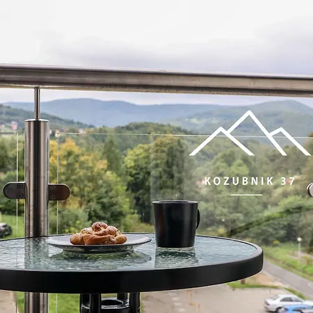 Kozubnik 37 アパート